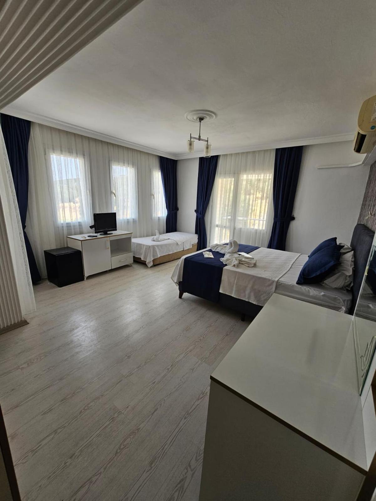 Yenifoca Ersan Hotel Экстерьер фото